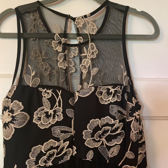 Evening dress - Picture 3 of 7